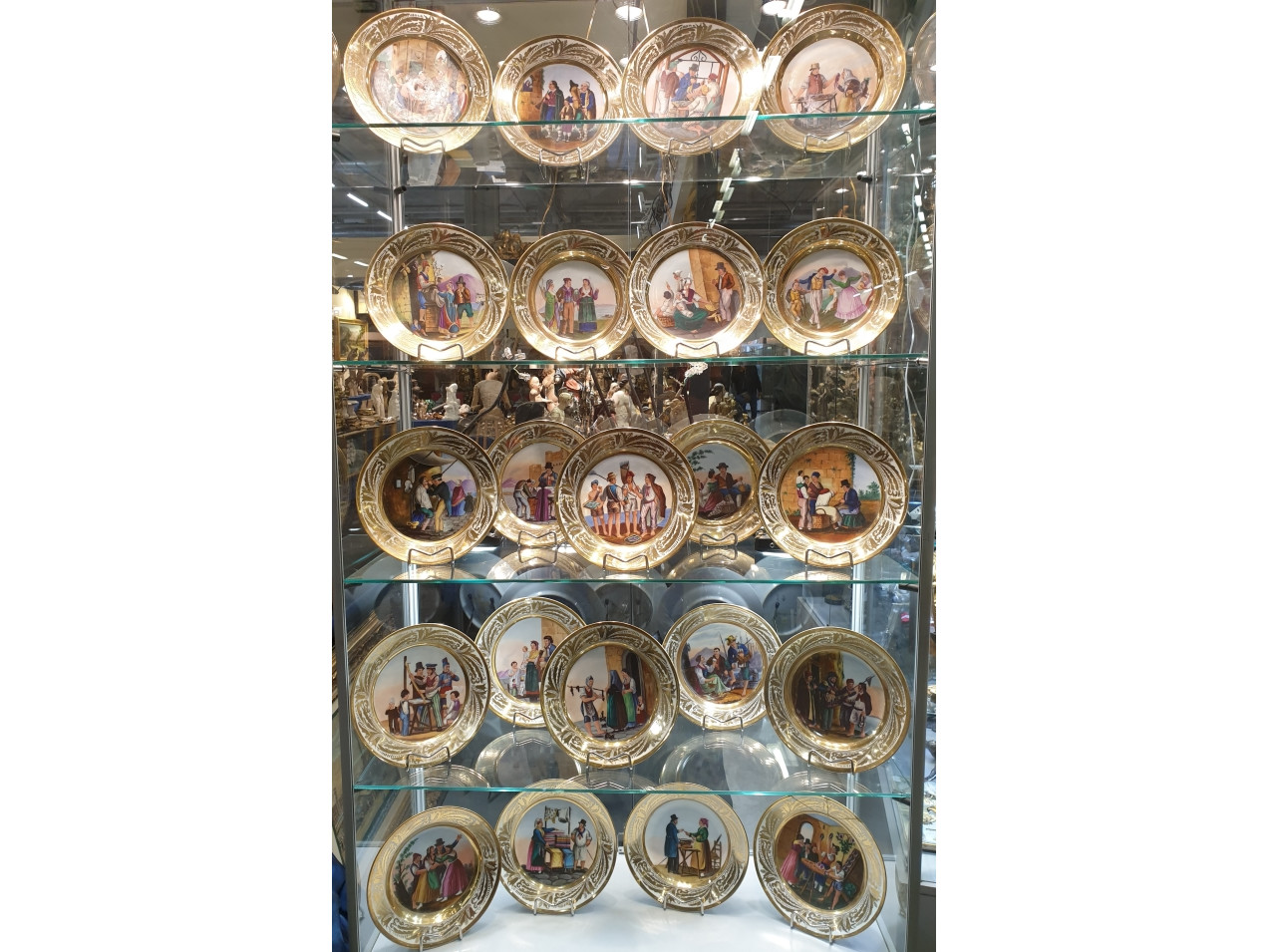 Collezione di 20 piatti  porcellana firmati Brandi - Antichità Ioviero