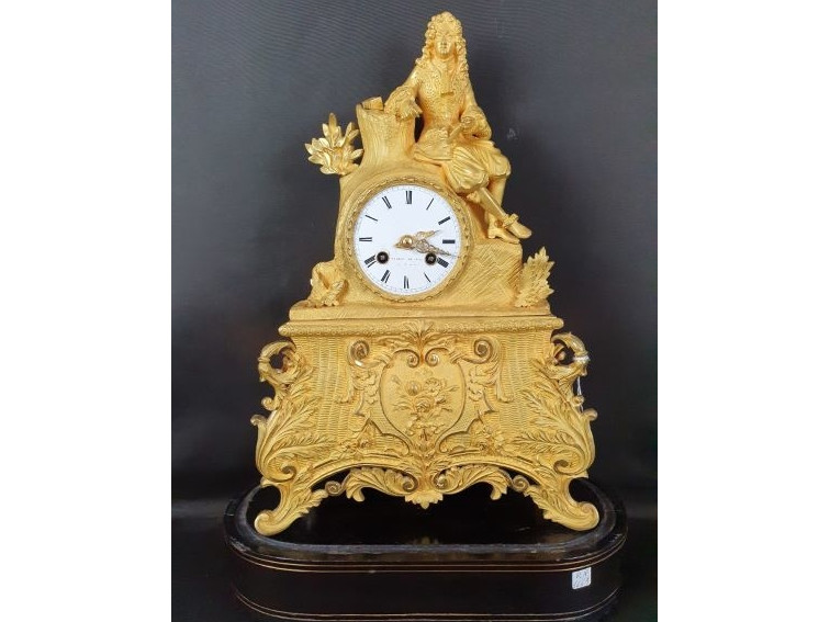 Orologio in bronzo dorato -Antichità Ioviero
