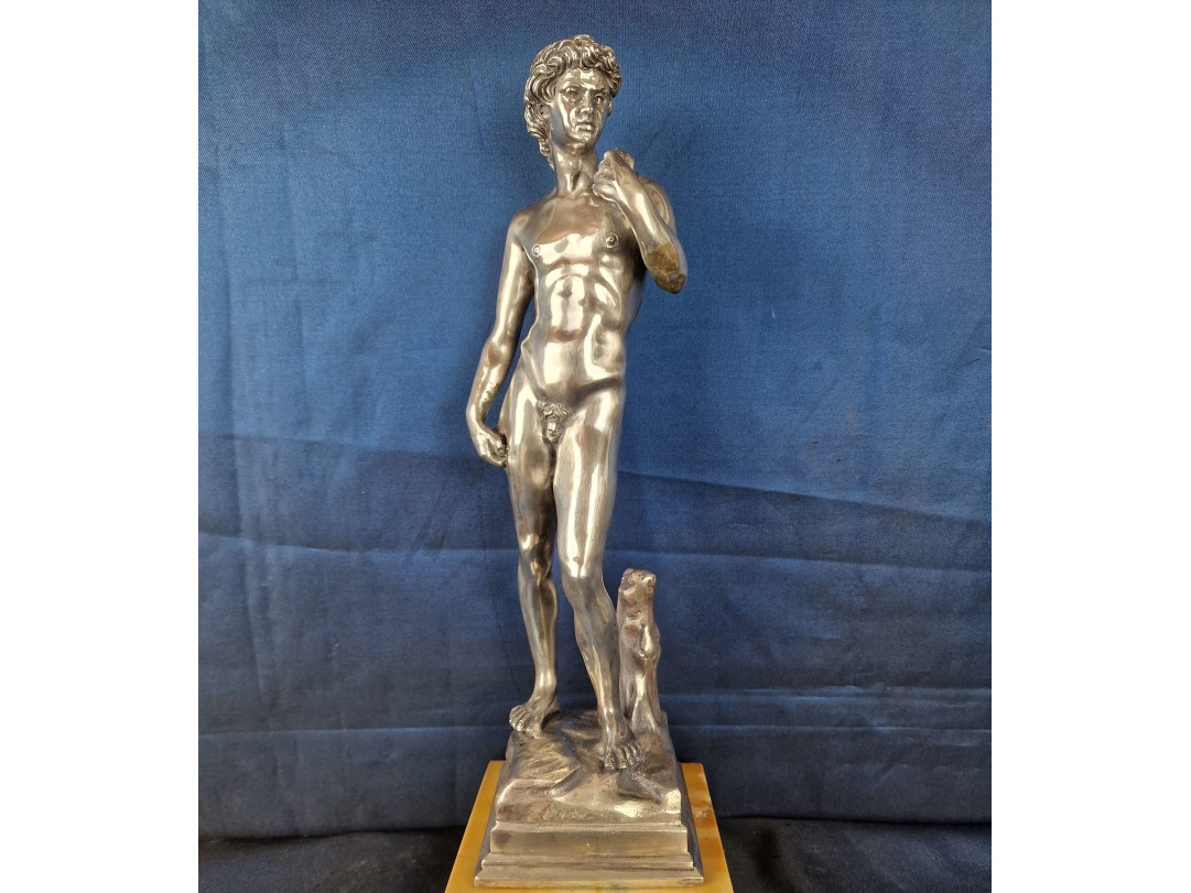 Il David di Michelangelo in argento del 900 - Antichità Ioviero