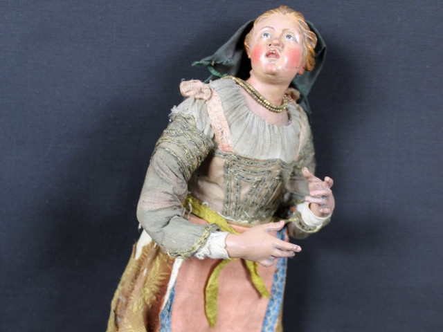 pastorella da presepe napoletano del 700- Antichità Ioviero